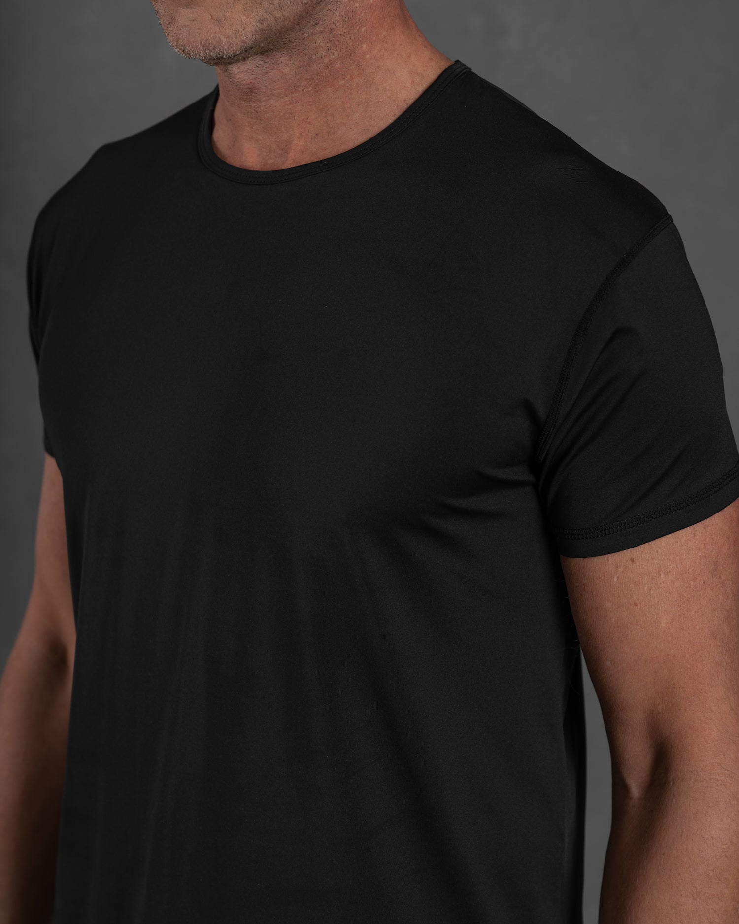 Zero-G Curved T-Shirt: Black