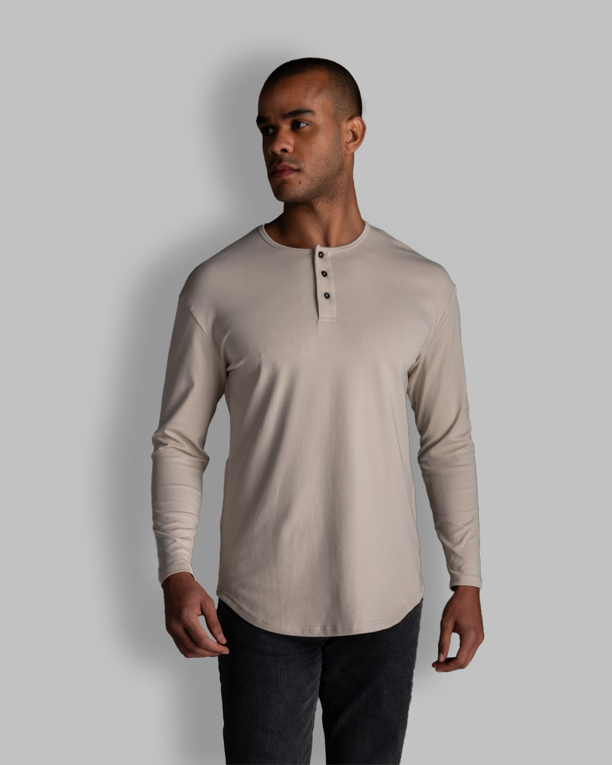 Long Sleeve Curved Henley T-Shirt: Stone
