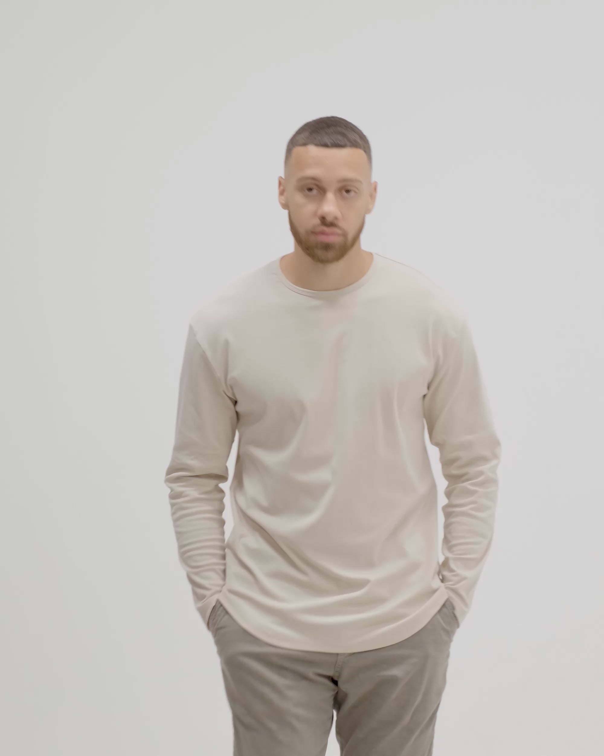 Long Sleeve Curved Crew T-Shirt: Black